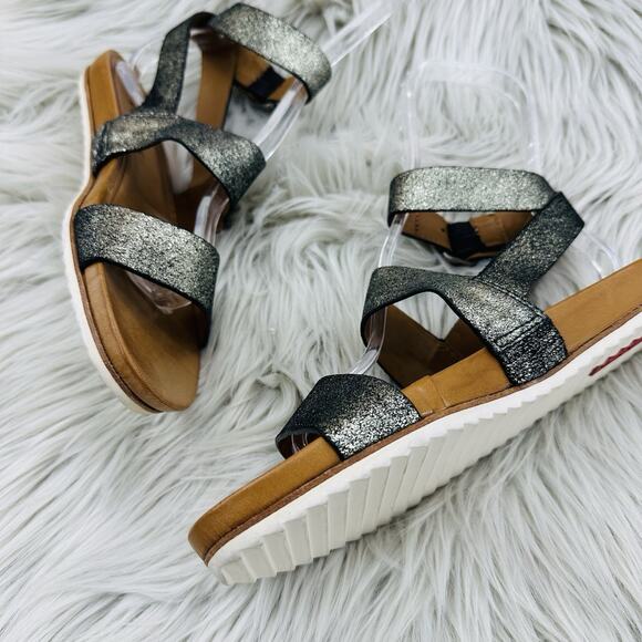 Trask Women's Ryder Gladiator Sandals Silver Pewter Metallic Suede Size 7 NEW - Picture 2 of 6